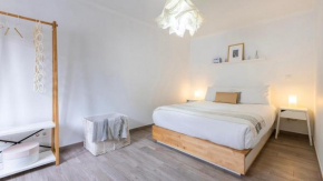 Cozy Retreat with Patio Near Sintra by LovelyStay